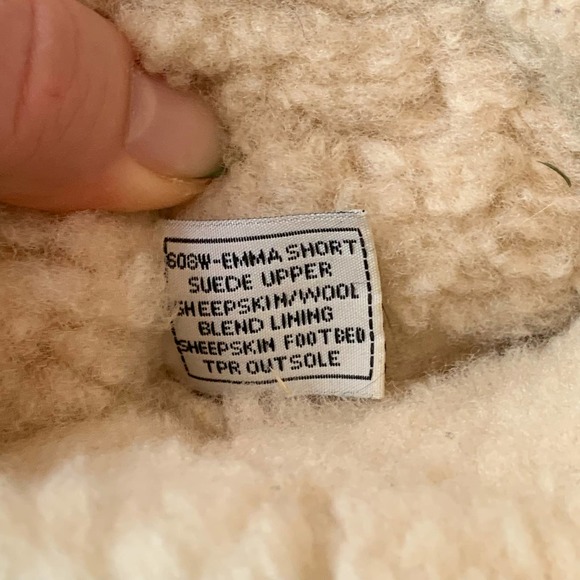 Bearpaw Womens Emma Short Suede Boots Size 7 Tan/Brown Sheepskin Wool - Picture 3 of 16